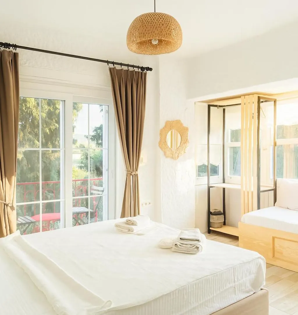 The One Alacati Cesme Bed & Breakfast