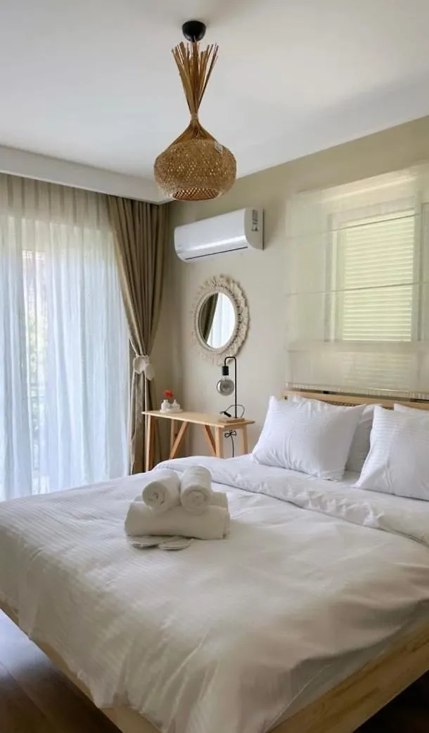 The One Alacati Cesme 0*,